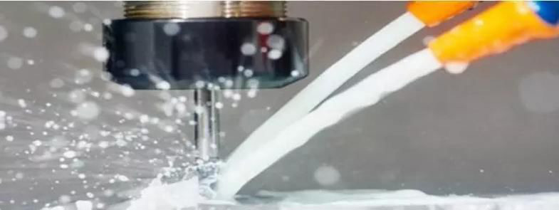 切削液起泡沫有什么危害？切削液起泡沫該怎么解決？