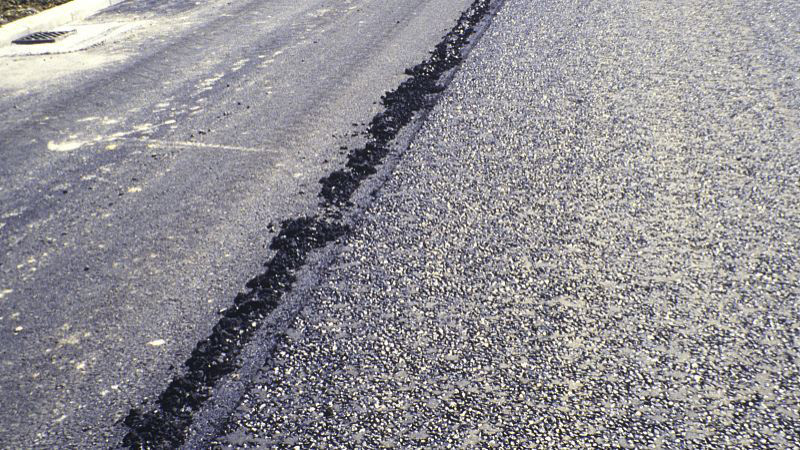 樂昌消泡劑-廣東樂昌高小姐瀝青裝置消泡劑使用和應(yīng)用案例