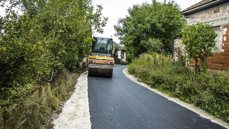 乳化瀝青泡沫怎樣解決，起泡原因是什么？