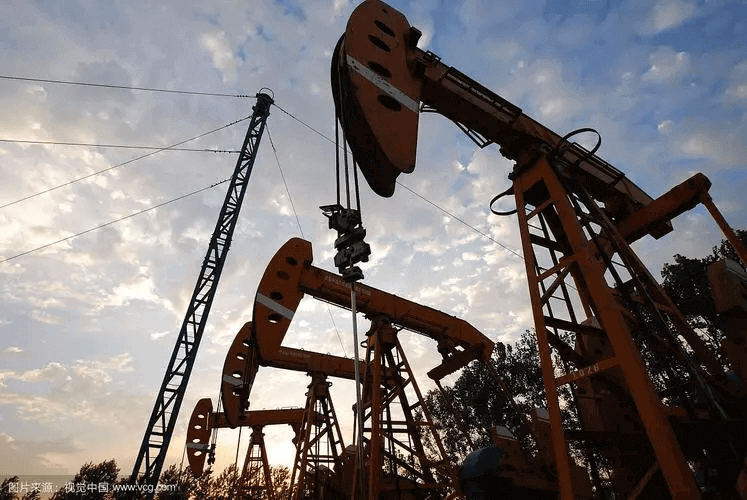 石油消泡劑應用場景